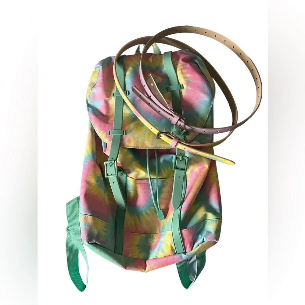 NO BOUNDARIES tie dye back pack comes with belts size S/M🩷🧡💛💚🩵💜